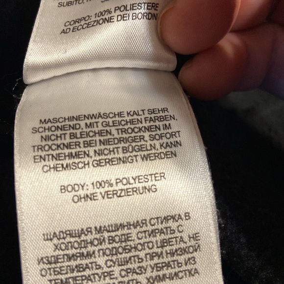 Columbia fleece zip up jacket black size Extra Large
BIN #4 - Picture 7 of 7